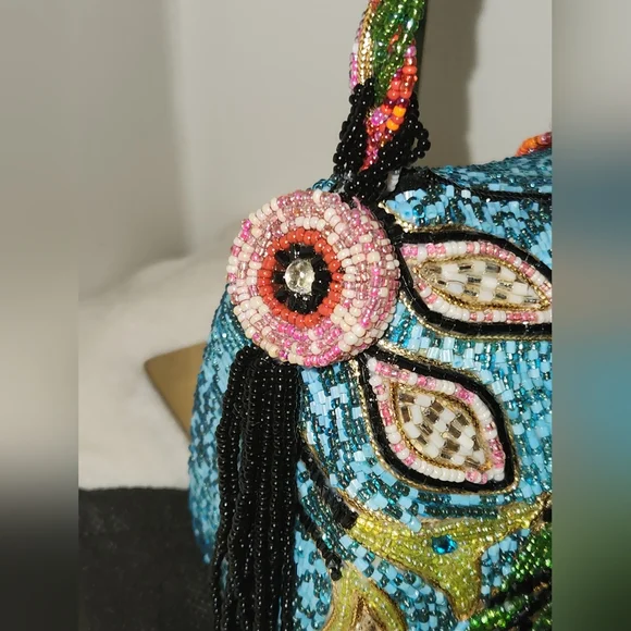 MARY FRANCES Beaded Embellished Clamshell Purse Crossbody Bag EUC - Picture 5 of 16